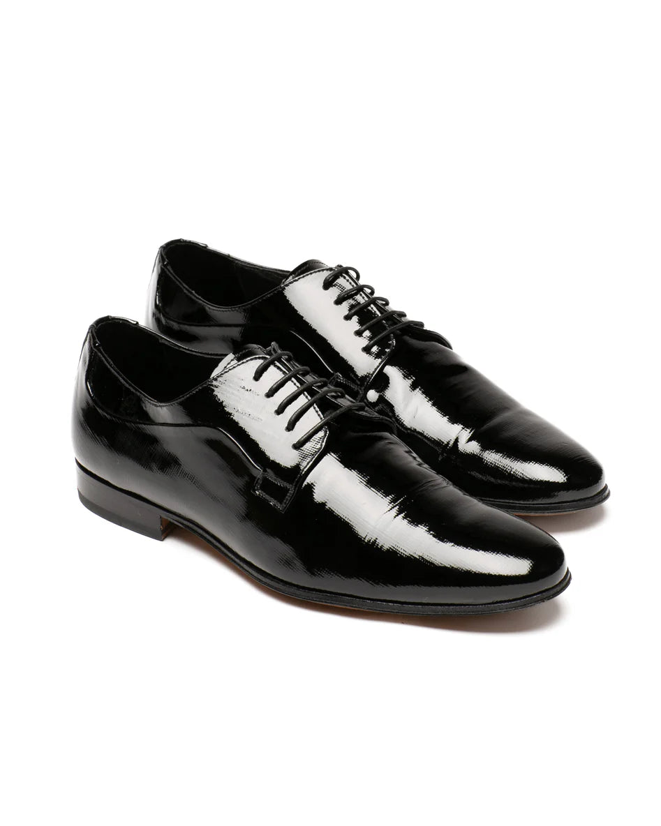 Derby stringato in vernice nera