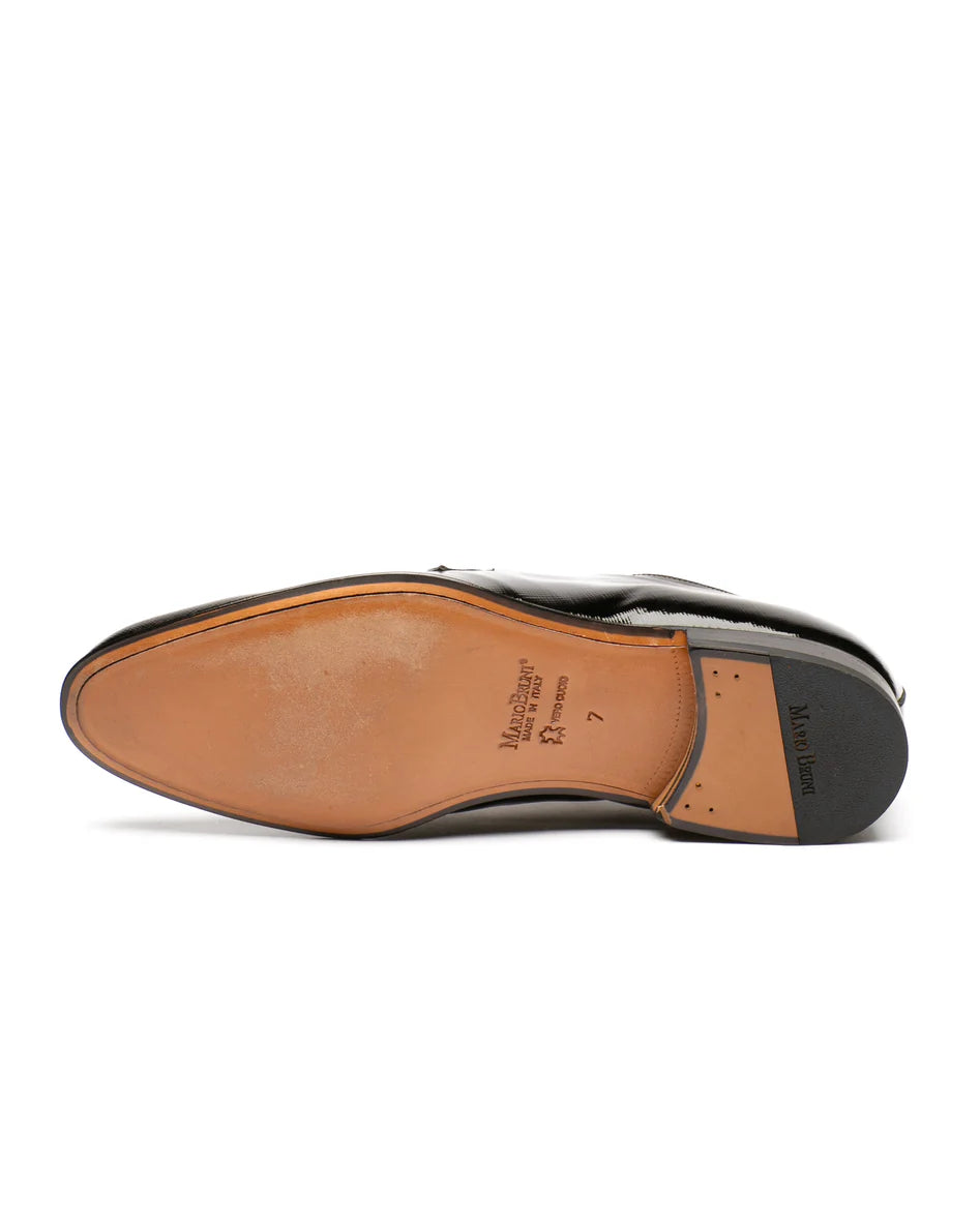 Derby stringato in vernice nera