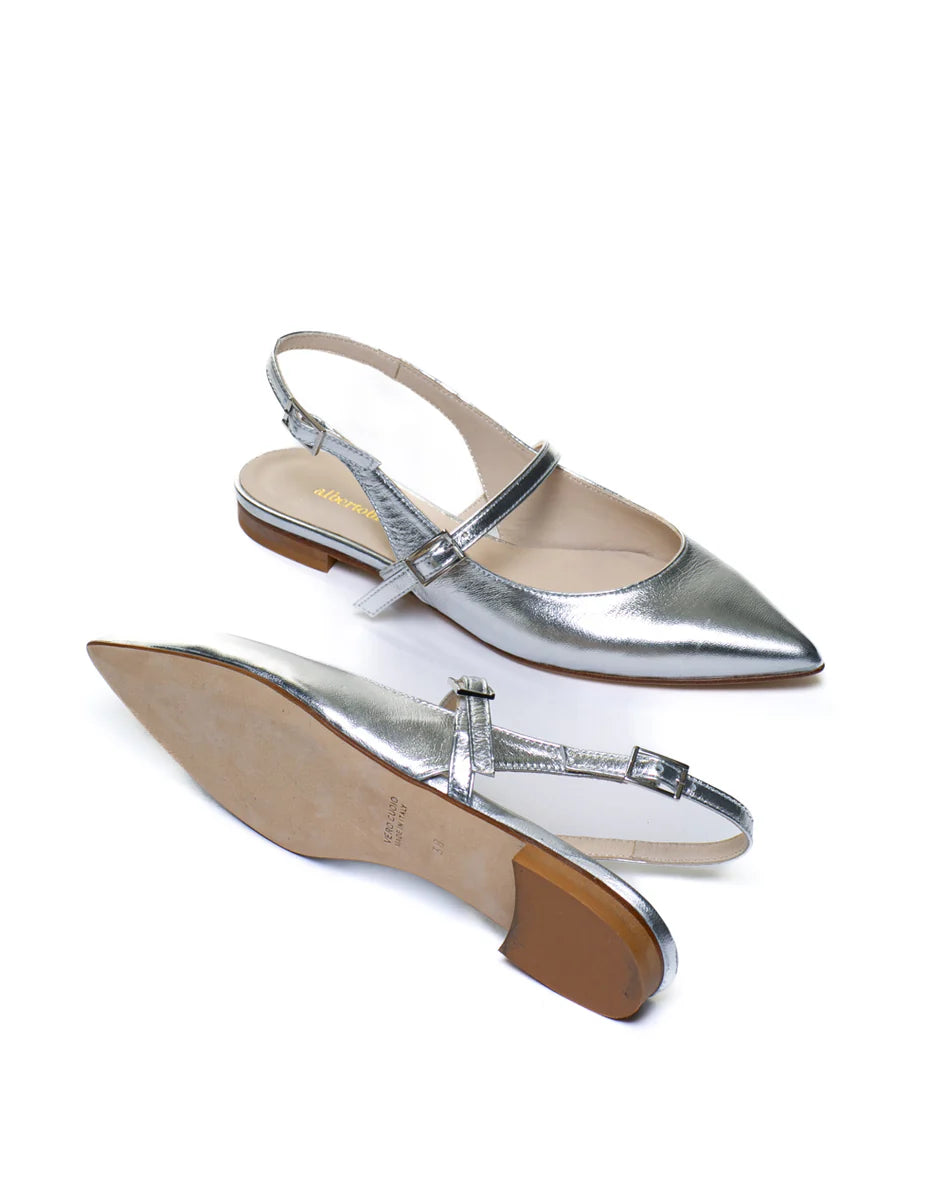 Slingback laminata argento con fibbietta