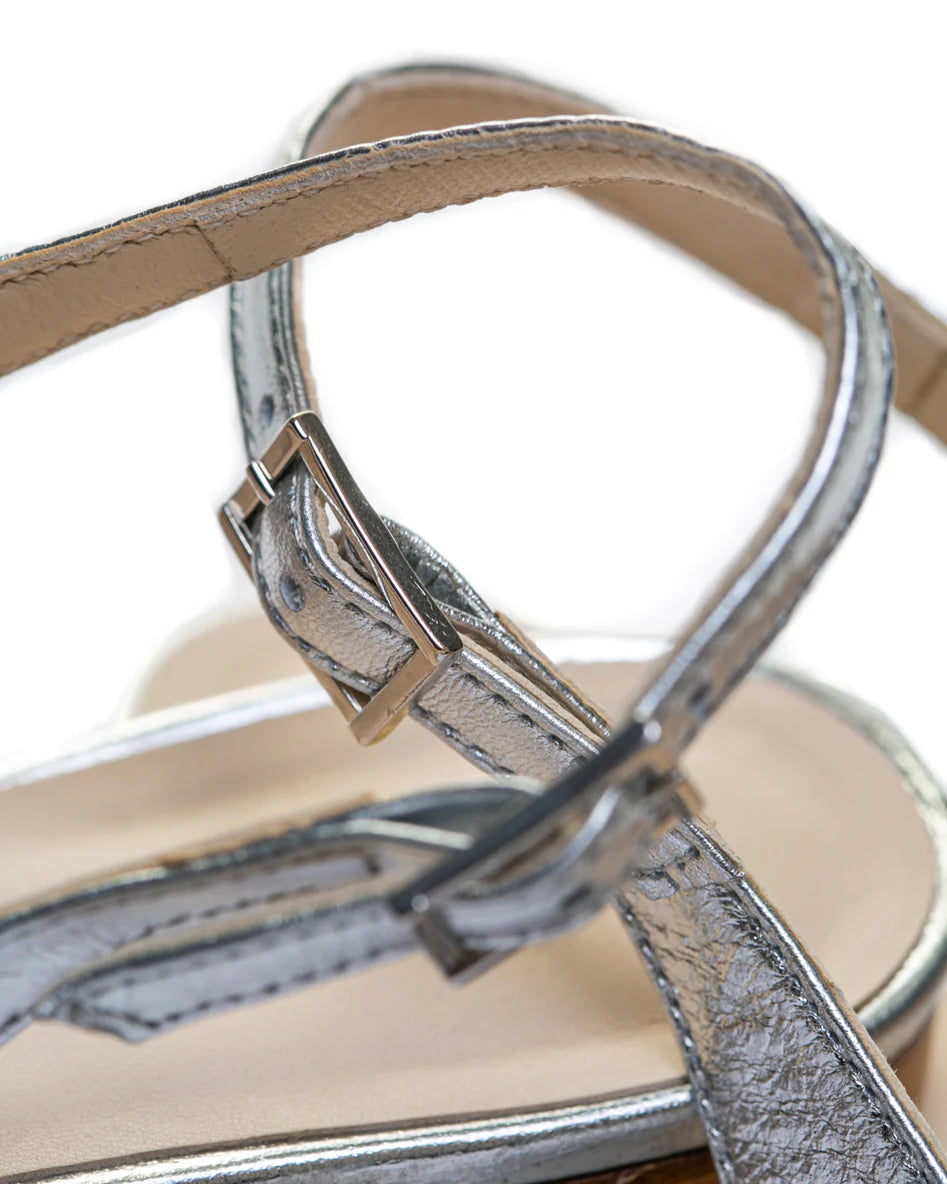 Slingback laminata argento con fibbietta