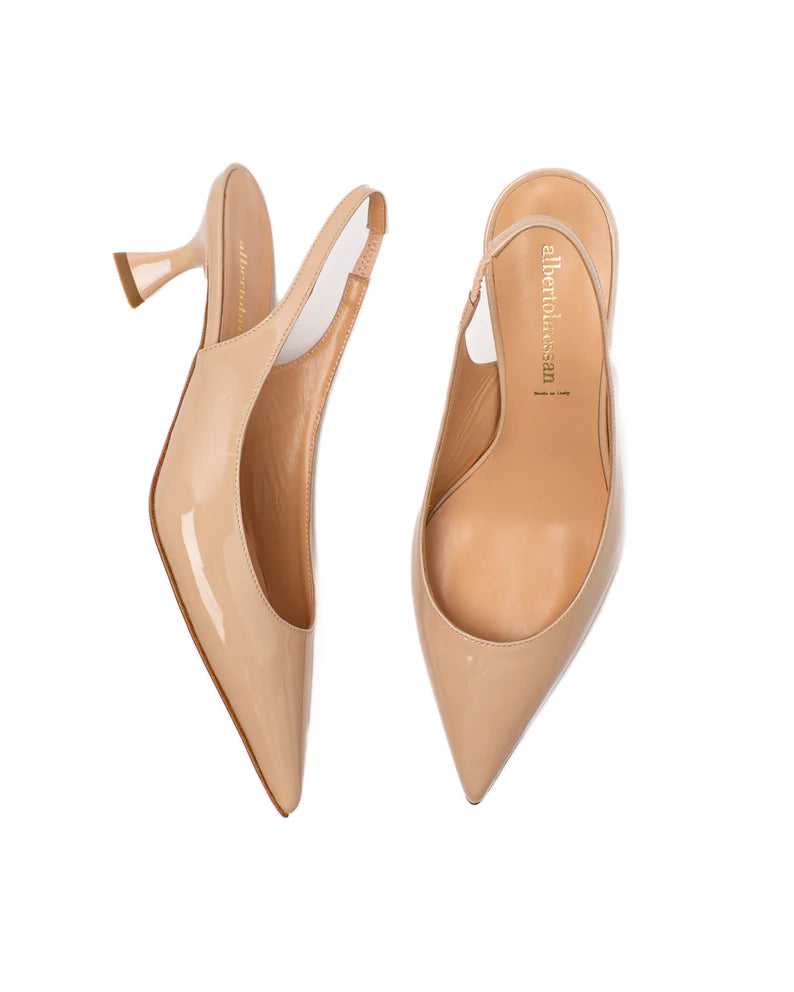 Slingback vernice nude